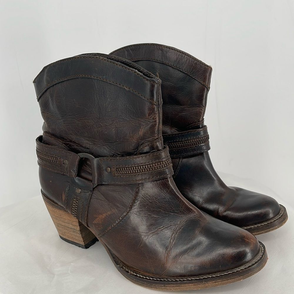 Dingo Urban Western Ankle‎ Boots Womens Size 8.5 Brown Leather Pull on
